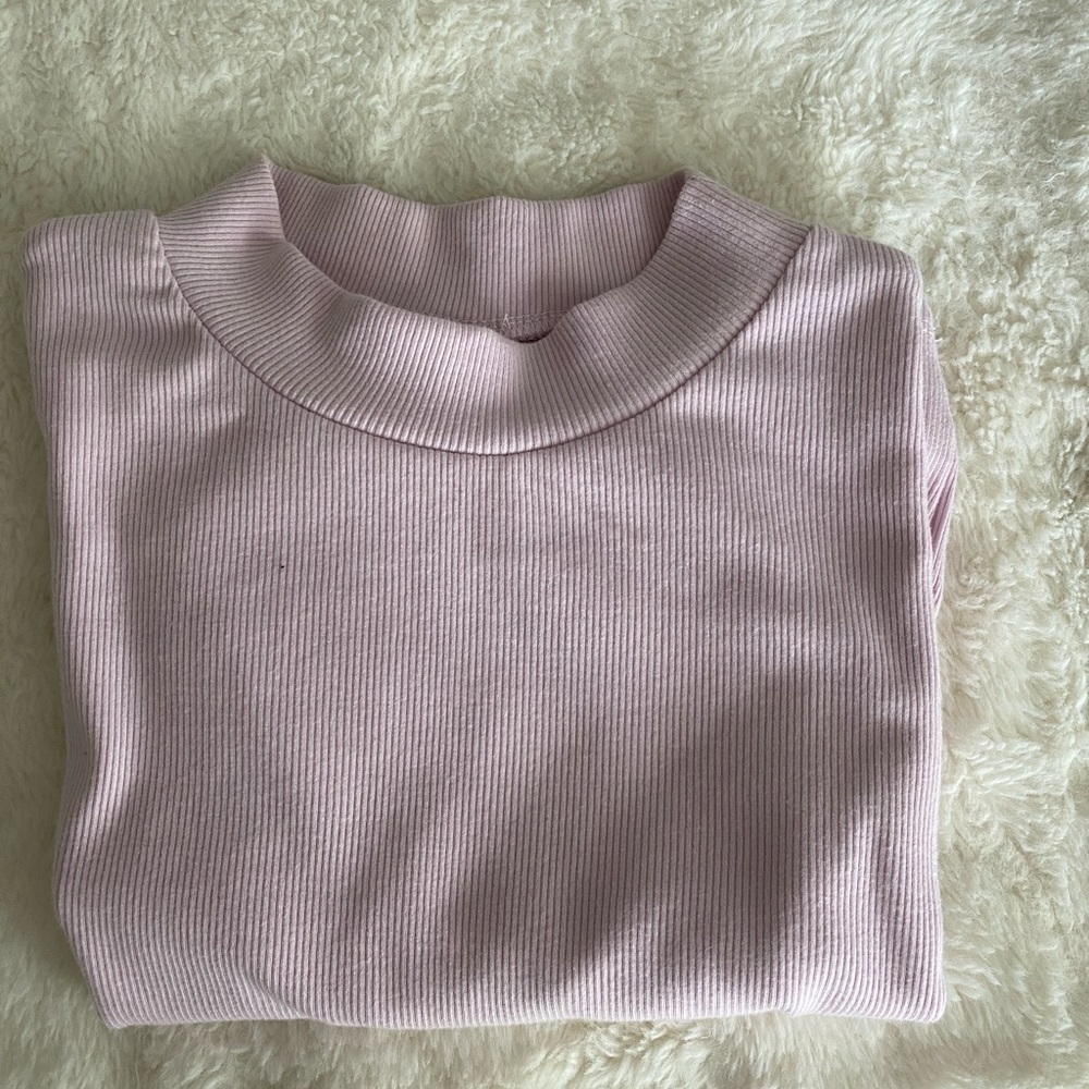 Me to We Cropped Ribbed Shirt